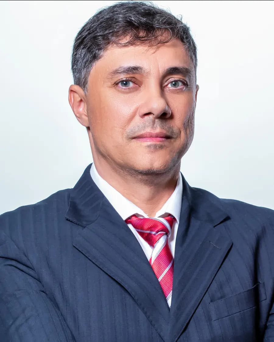 Cristiano Lopes Carvalhães